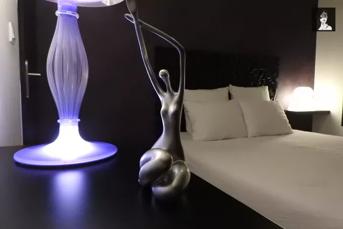 Statue chambre à coucher - Escapade Coquine