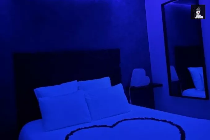 Lit chambre à coucher - Escapade Coquine