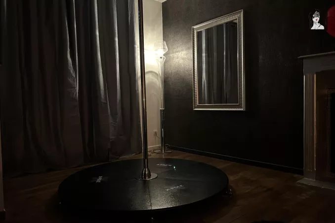 Pole dance professionnelle - Escapade Coquine